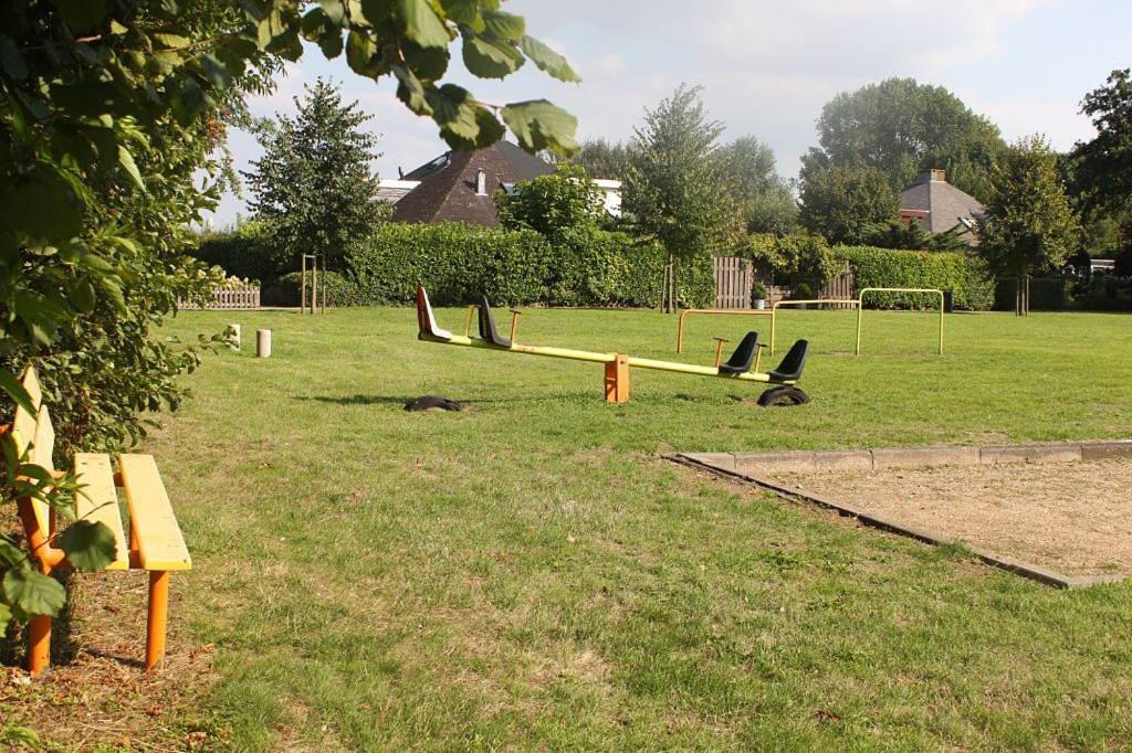 Holiday Cottage With Sauna In Zeeland Stavenisse Exteriér fotografie